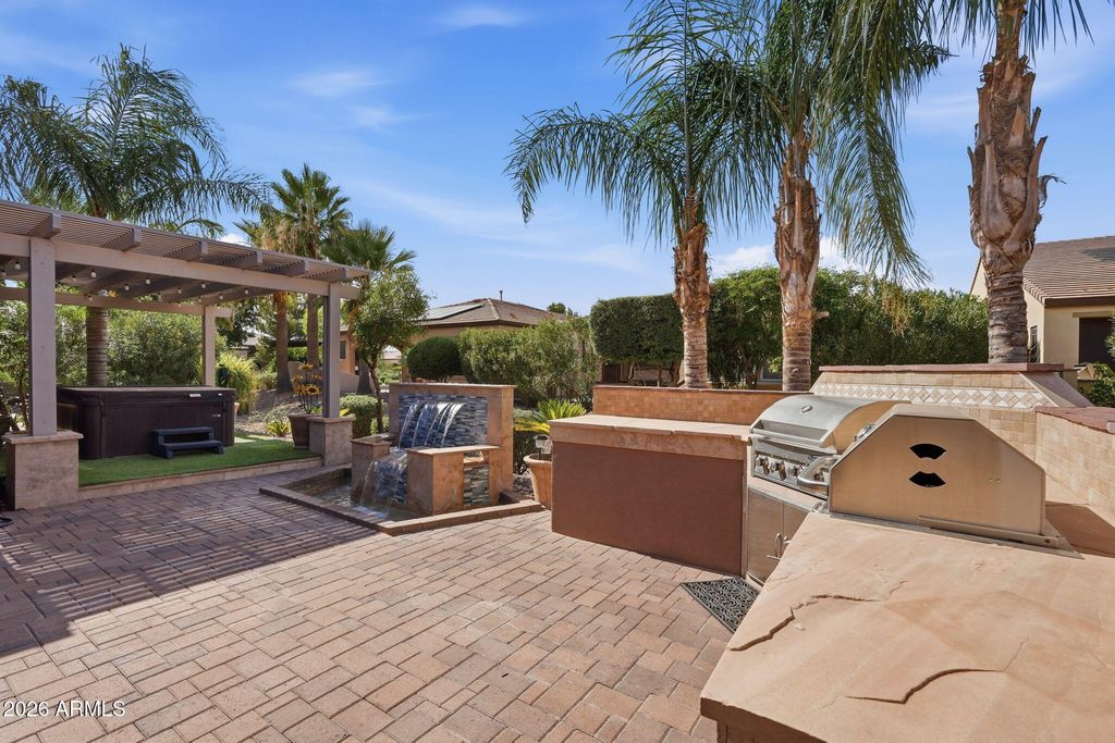 1756 E AZAFRAN Trail, Queen Creek, AZ 85140 — photo 4