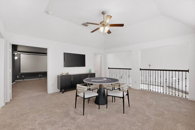 604 Warwick Boulevard, Lewisville, TX 75056
