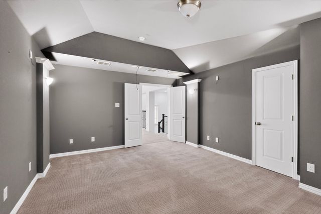 604 Warwick Boulevard, Lewisville, TX 75056
