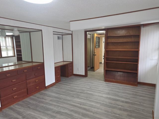 710 NE 11TH AVENUE, Gainesville, FL 32601