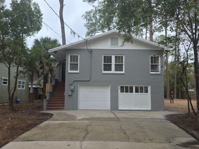 710 NE 11TH AVENUE, Gainesville, FL 32601