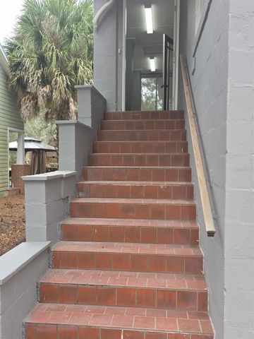 710 NE 11TH AVENUE, Gainesville, FL 32601
