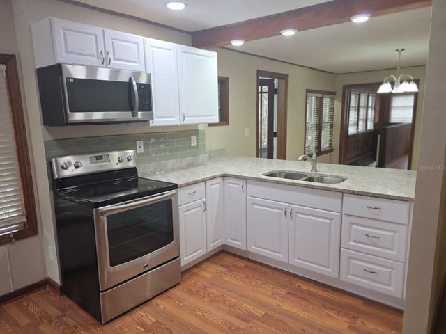 710 NE 11TH AVENUE, Gainesville, FL 32601