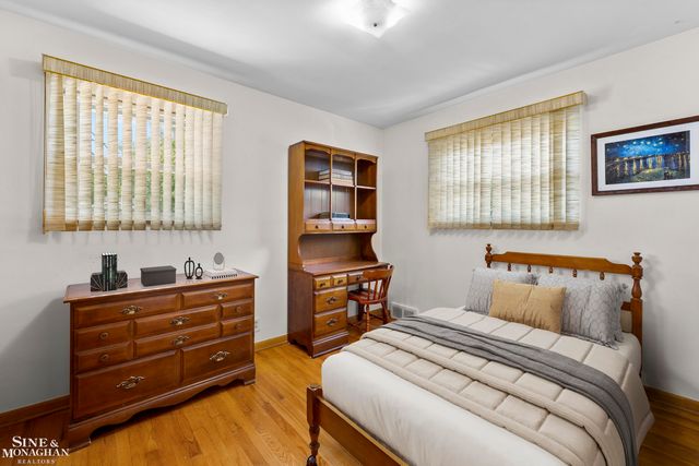 20919 Ardmore Park Drive, Saint Clair Shores, MI 48081