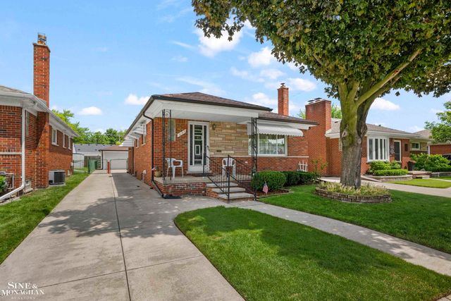 20919 Ardmore Park Drive, Saint Clair Shores, MI 48081