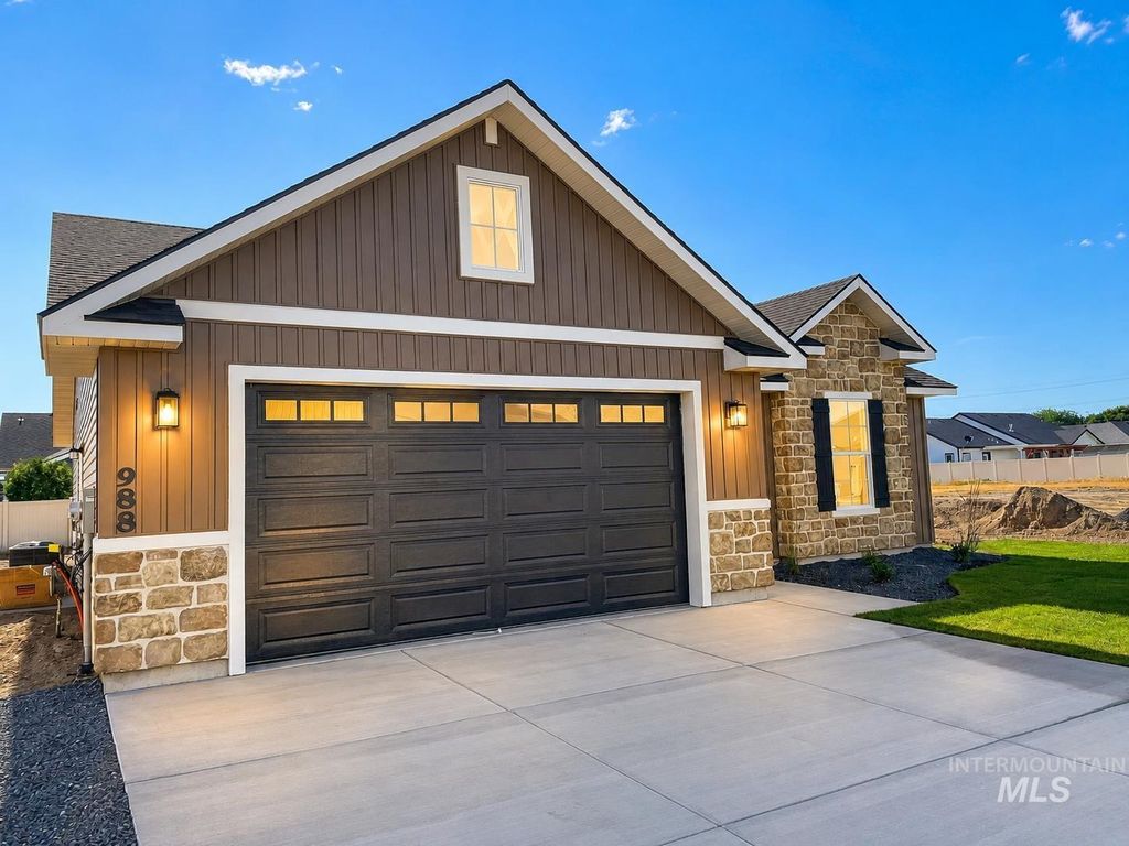 988 Kenbrook Loop, Twin Falls, ID 83301 photo 1