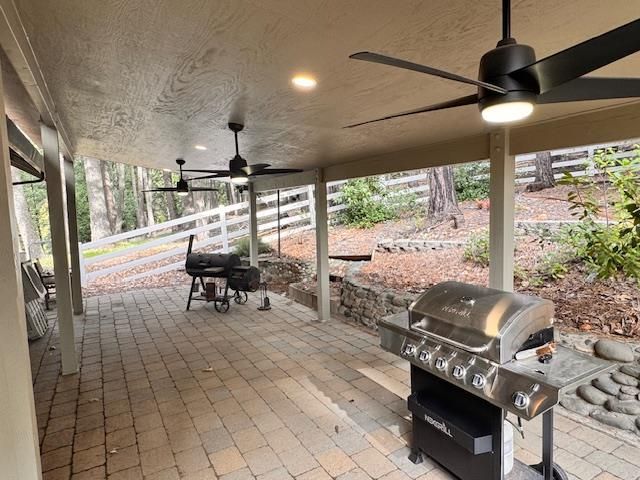 3268 York Ct, Pollock Pines, CA 95726