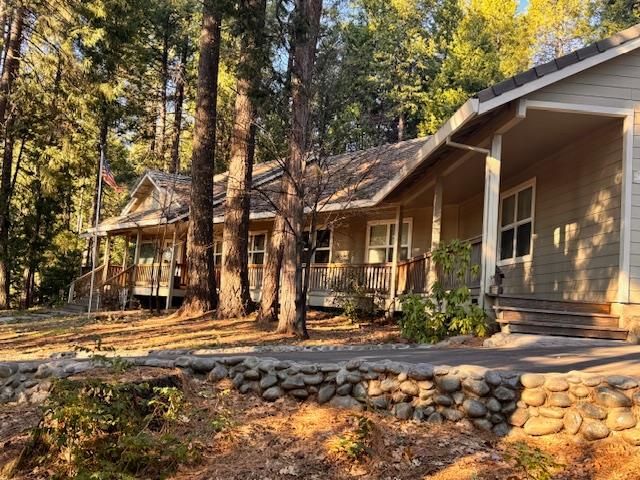 3268 York Ct, Pollock Pines, CA 95726
