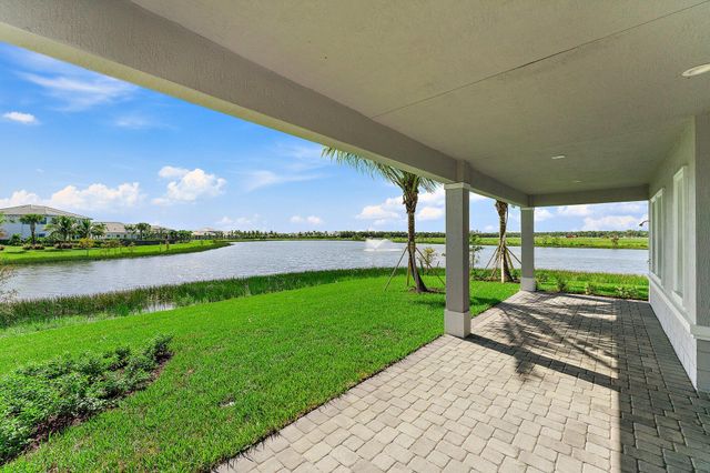 12524 Nautilus Circle, Palm Beach Gardens, FL 33412