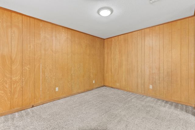 706 S Manson Street, Wolfe City, TX 75496