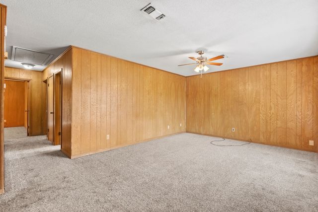 706 S Manson Street, Wolfe City, TX 75496