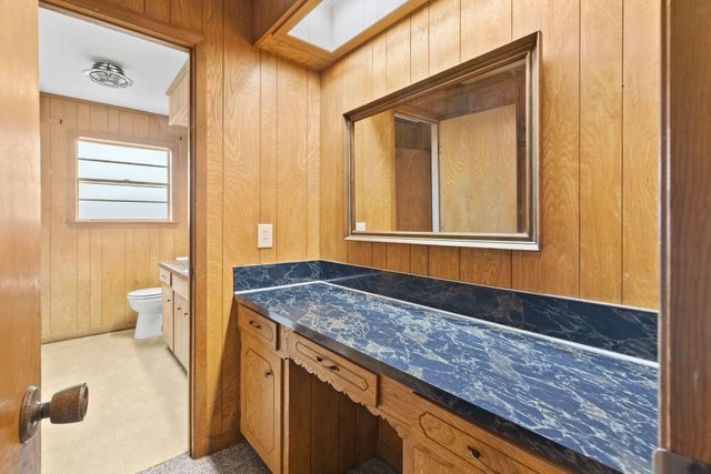 706 S Manson Street, Wolfe City, TX 75496