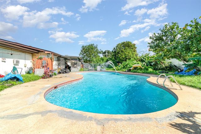840 PLATO AVENUE, Orlando, FL 32809