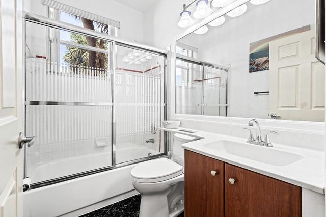 3274 NW 22nd Avenue, Oakland Park, FL 33309