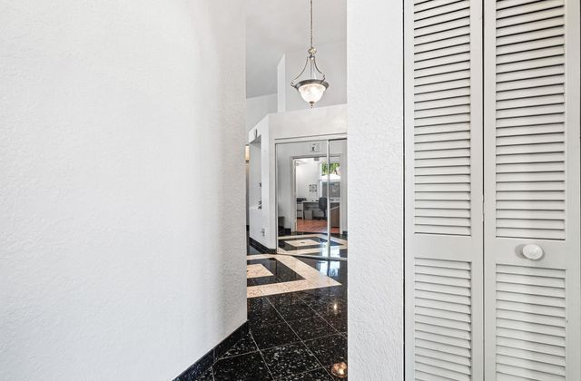 3274 NW 22nd Avenue, Oakland Park, FL 33309