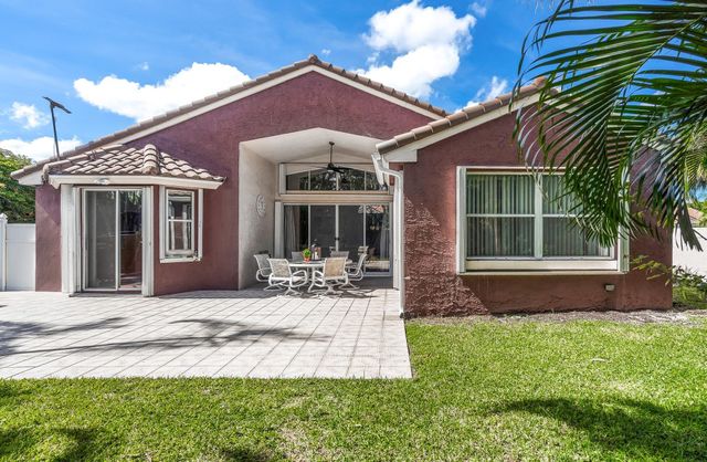 3274 NW 22nd Avenue, Oakland Park, FL 33309