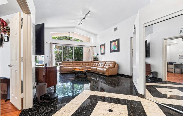 3274 NW 22nd Avenue, Oakland Park, FL 33309