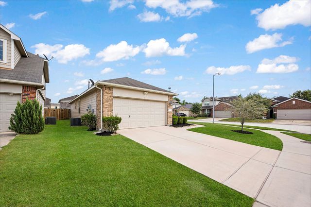 2439 Fort Baldy Trail, Humble, TX 77396