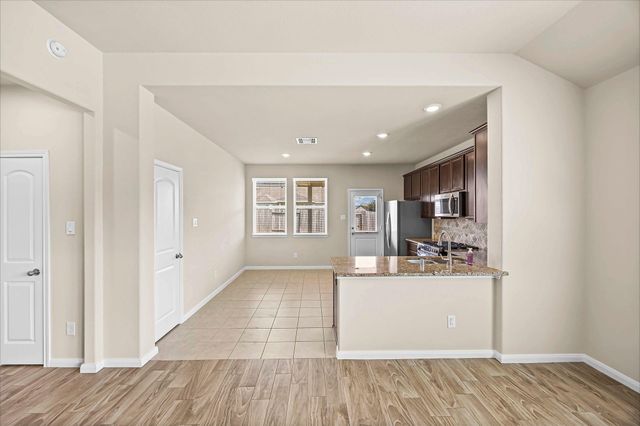 2439 Fort Baldy Trail, Humble, TX 77396