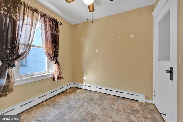 335 MAIN ST, Leesport, PA 19533