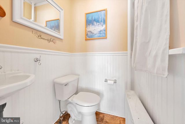 335 MAIN ST, Leesport, PA 19533