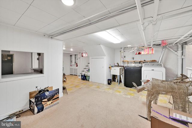 335 MAIN ST, Leesport, PA 19533