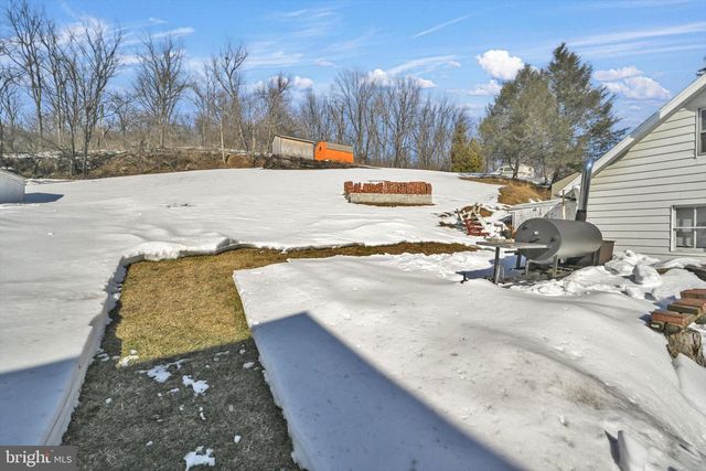 335 MAIN ST, Leesport, PA 19533