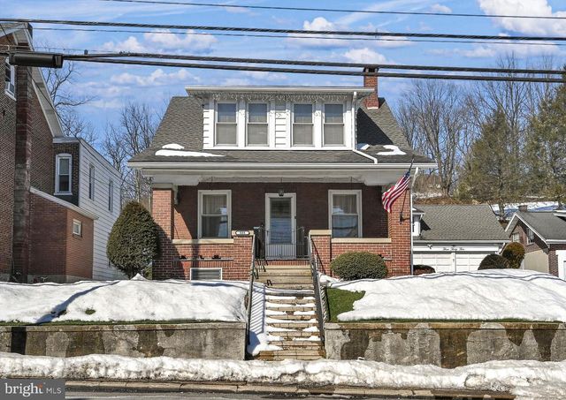 335 MAIN ST, Leesport, PA 19533