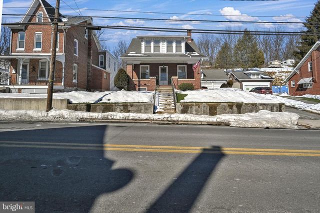 335 MAIN ST, Leesport, PA 19533