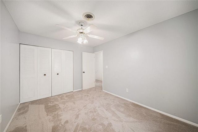 8602 W 84th Terrace, Overland Park, KS 66212