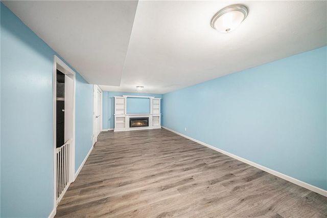 8602 W 84th Terrace, Overland Park, KS 66212