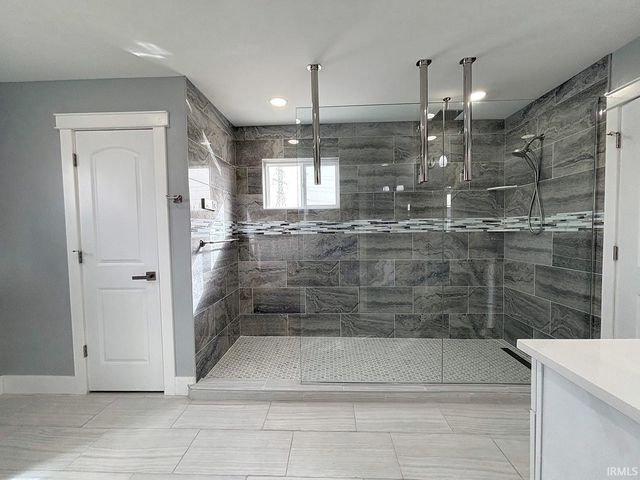 5280 E Johnson Street, Knox, IN 46534