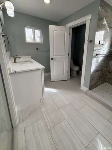 5280 E Johnson Street, Knox, IN 46534