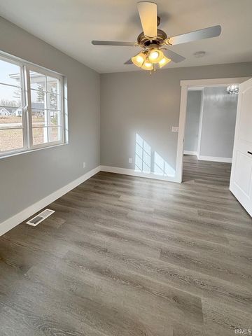 5280 E Johnson Street, Knox, IN 46534