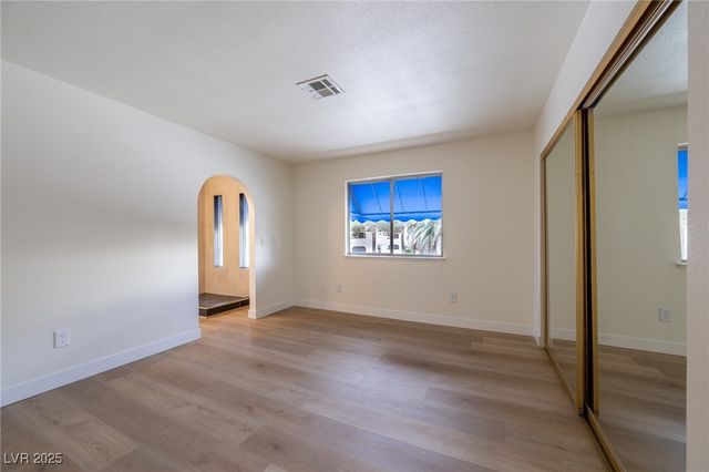 5040 Spencer Street D, Las Vegas, NV 89119