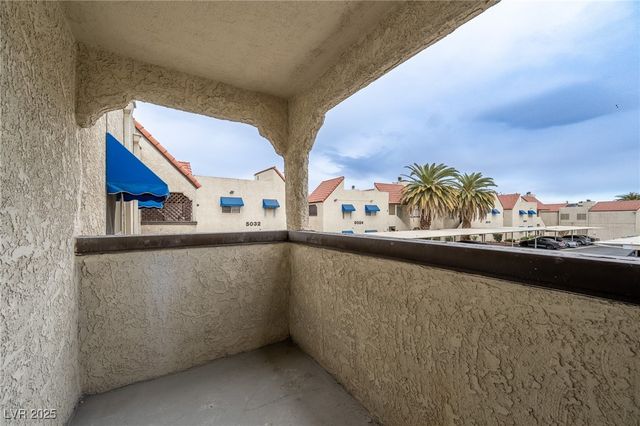 5040 Spencer Street D, Las Vegas, NV 89119