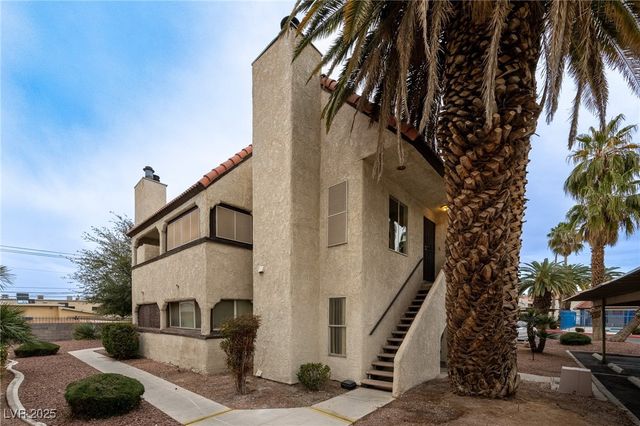 5040 Spencer Street D, Las Vegas, NV 89119