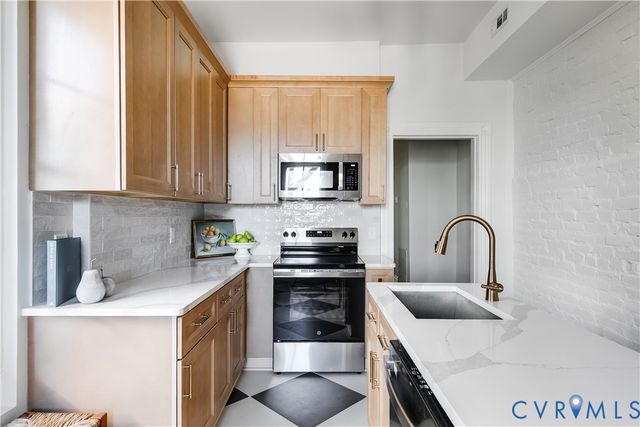 3109 E Broad St, Richmond, VA 23223