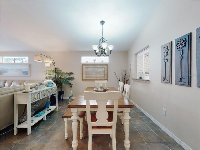 1305 WAYNE AVENUE, New Smyrna Beach, FL 32168