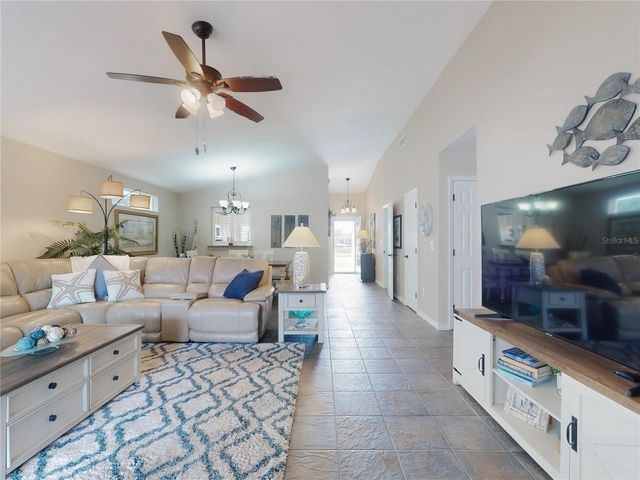 1305 WAYNE AVENUE, New Smyrna Beach, FL 32168