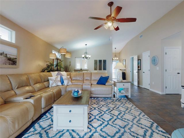 1305 WAYNE AVENUE, New Smyrna Beach, FL 32168