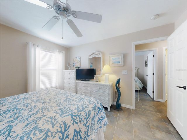 1305 WAYNE AVENUE, New Smyrna Beach, FL 32168