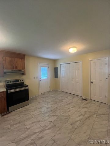 3630 Gilbert St, Hopewell, VA 23860