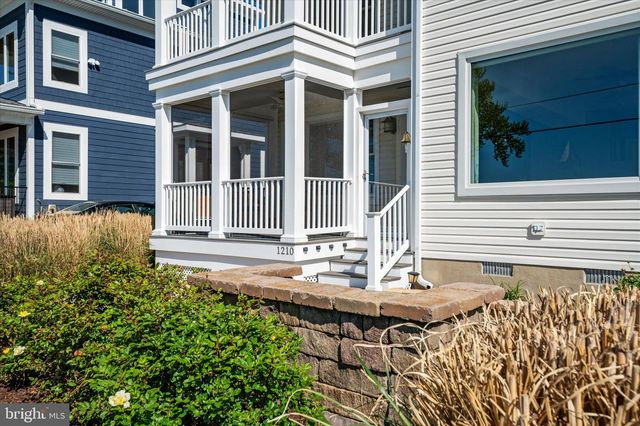 1210 CHESAPEAKE DR, Churchton, MD 20733