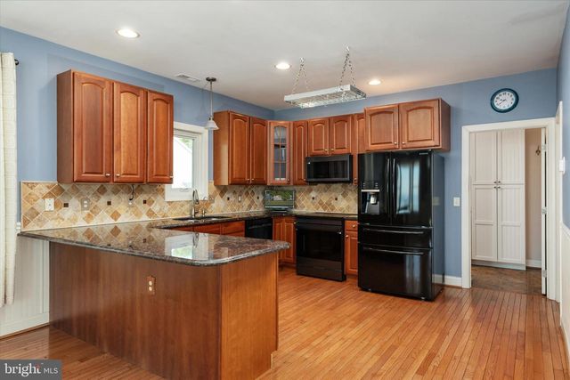 1210 CHESAPEAKE DR, Churchton, MD 20733
