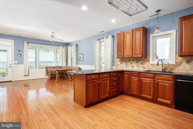 1210 CHESAPEAKE DR, Churchton, MD 20733