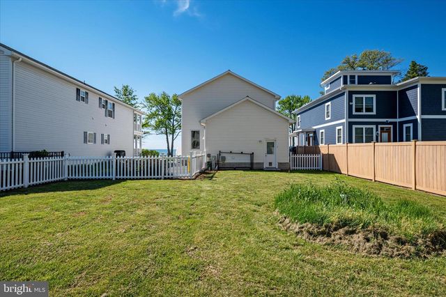 1210 CHESAPEAKE DR, Churchton, MD 20733