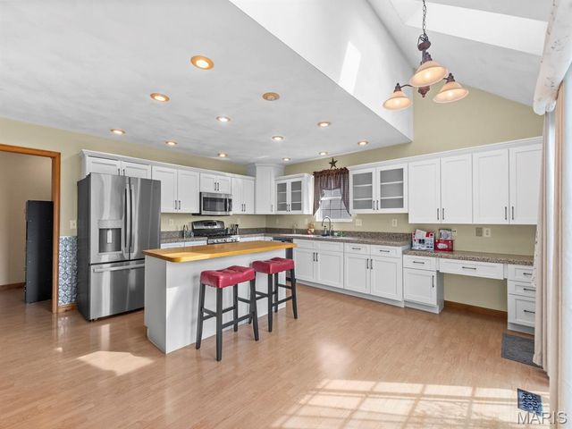 1219 Quail Ridge Court, Belleville, IL 62221