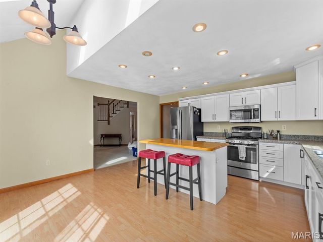 1219 Quail Ridge Court, Belleville, IL 62221