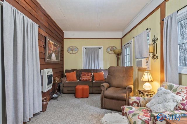 1304 Cardessa Lane, Grant, AL 35747